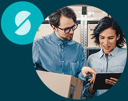 2 people looking at tablet computer
